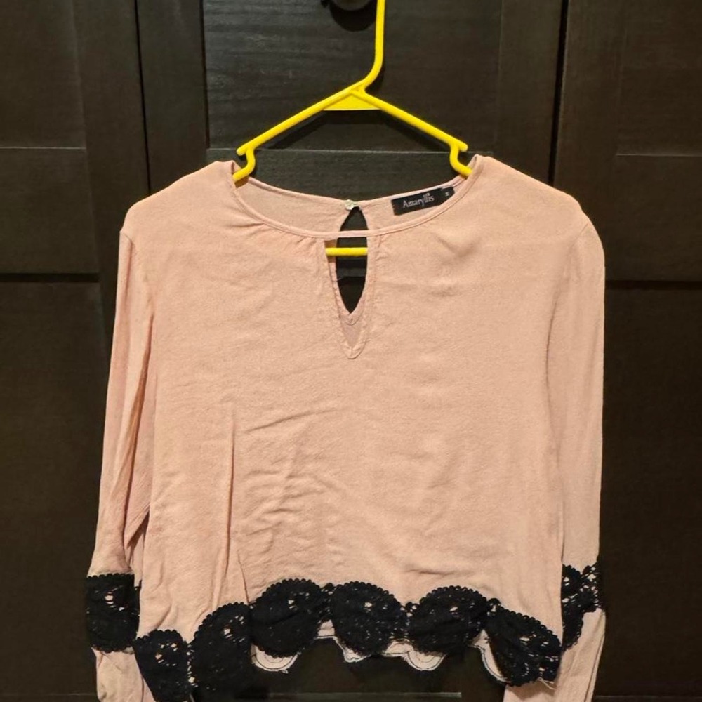 Amaryllis Womens Pink Blouse Black Lace Trim Long Sleeve M